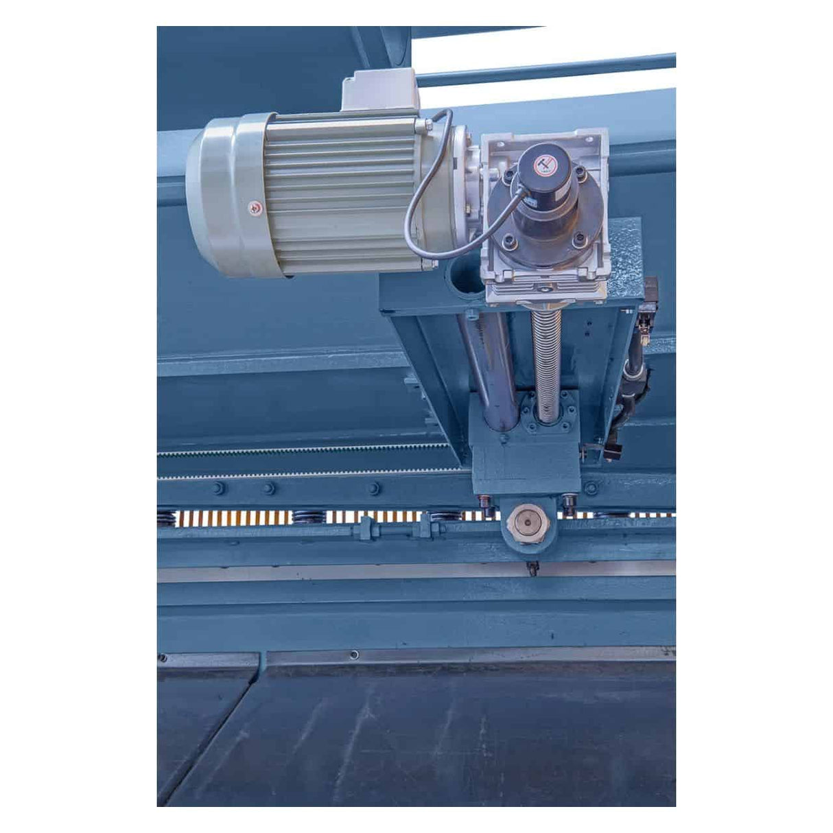 Bernardo HSB 3200 x 8 – Cesoia idraulica per lamiera fino a 8 mm