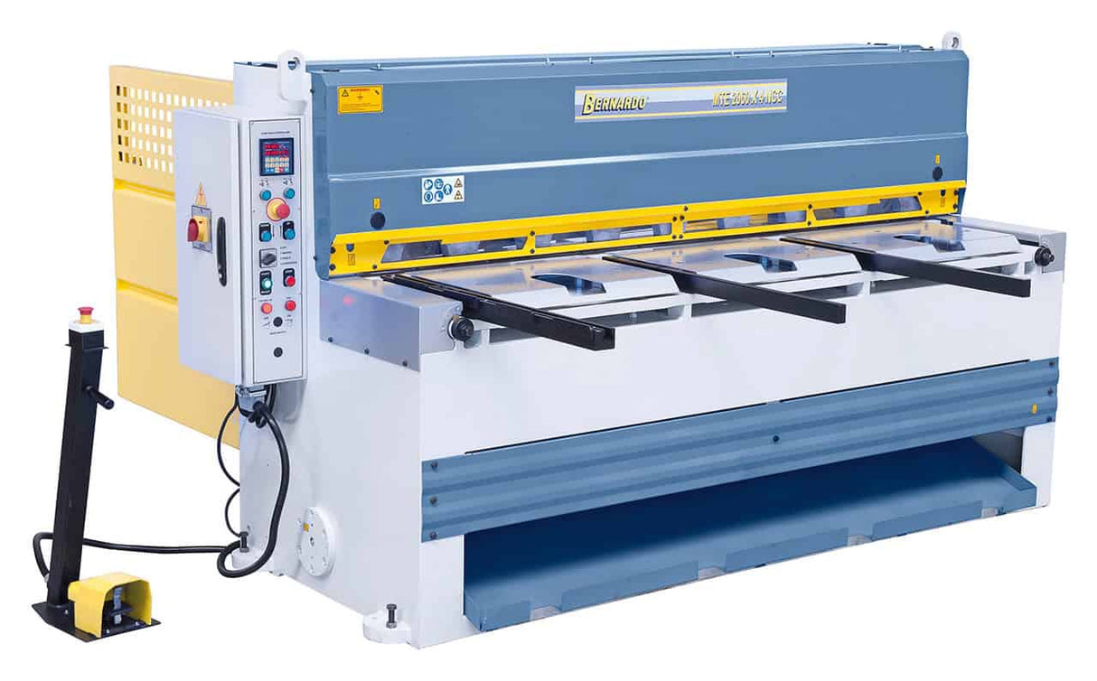 Bernardo MTE 2060 x 4 mm NCC – Cesoia a ghigliottina motorizzata