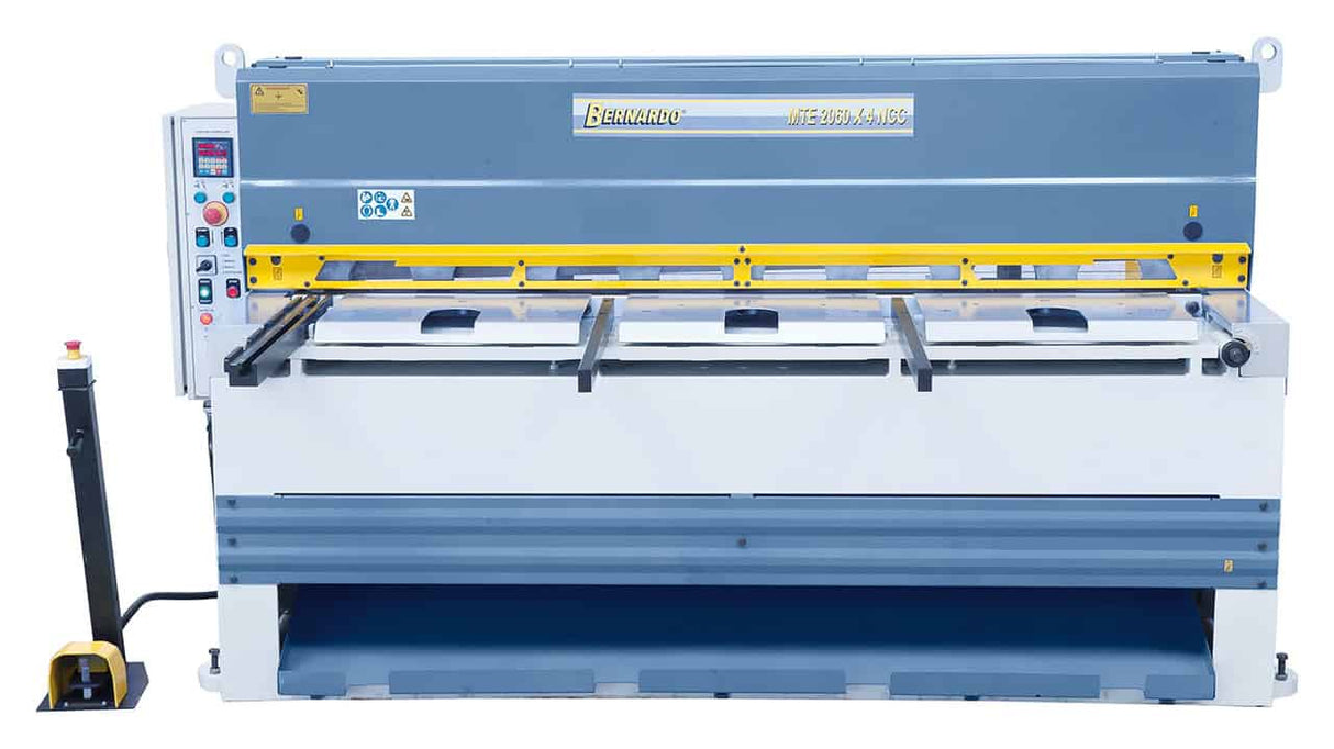 Bernardo MTE 3060 x 4 mm NCC – Cesoia a ghigliottina motorizzata