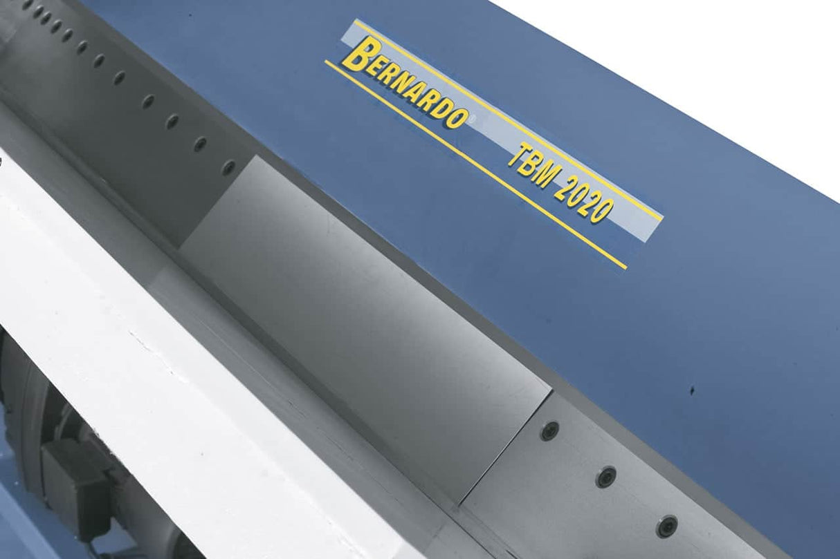 Bernardo TBM 3020 – Piegatrice motorizzata con lama segmentata 3020 mm