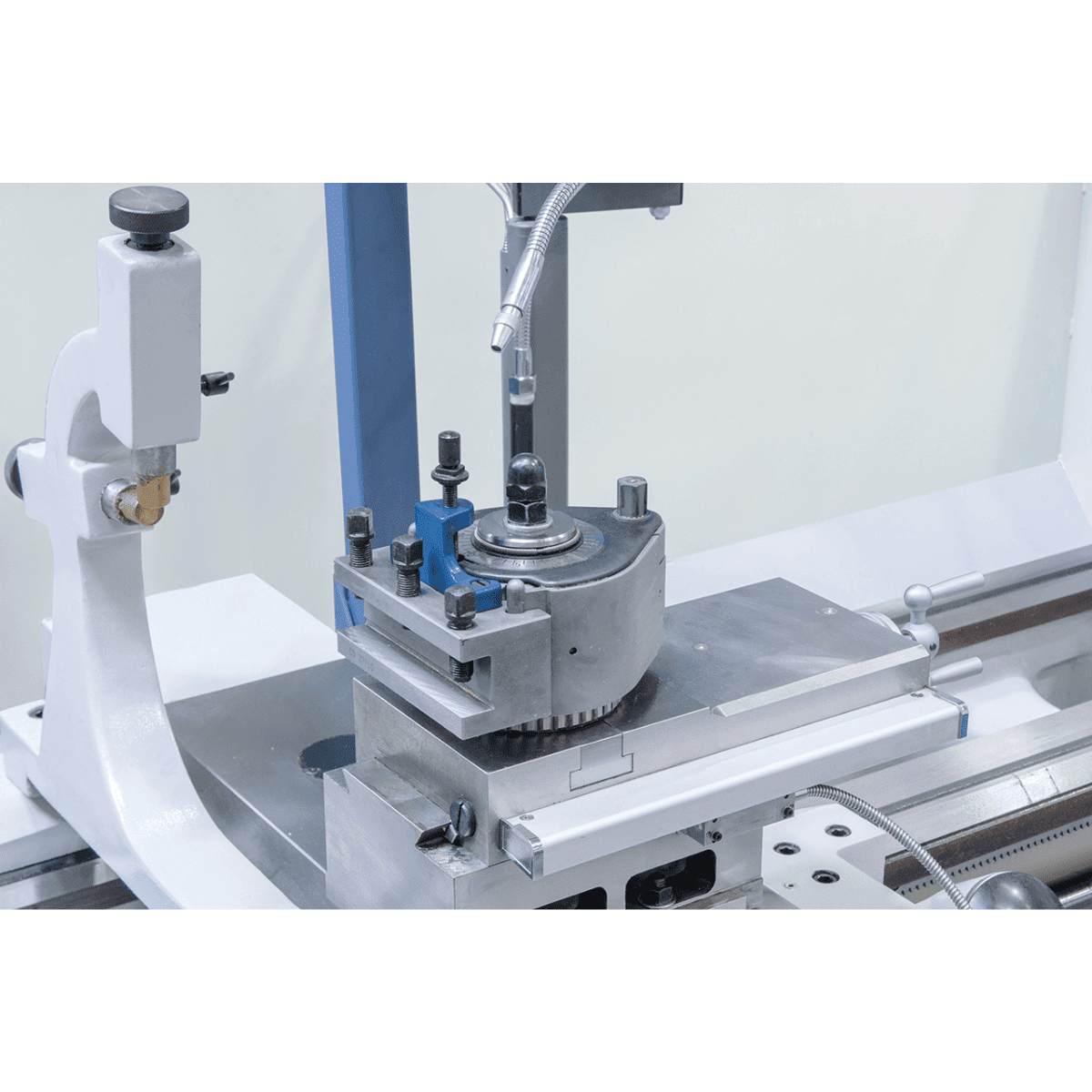 Tornio Bernardo Goliath 660 x 2000 con DRO digitale 3 assi