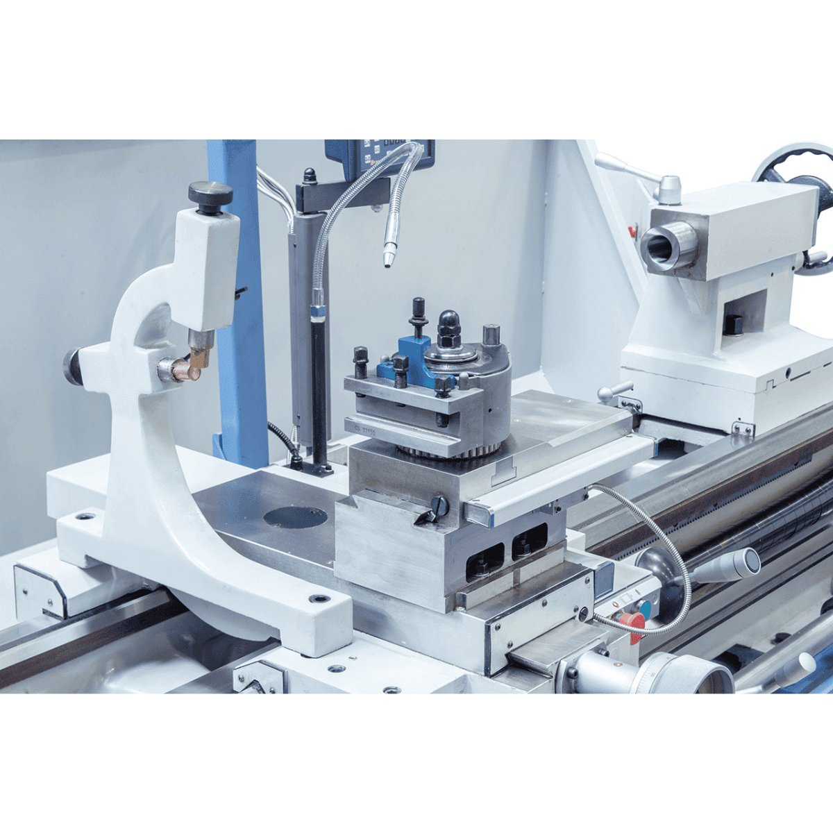 Tornio Bernardo Goliath 660 x 2000 con DRO digitale 3 assi