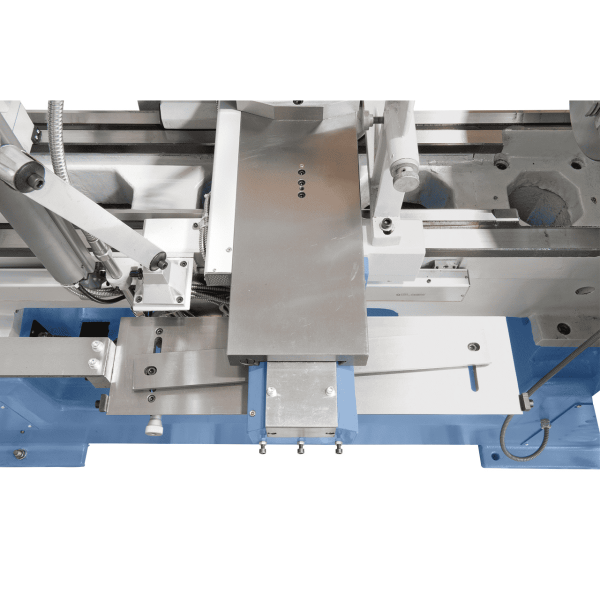 Tornio Bernardo Titan 800 x 3000 con DRO 3 assi – Potenza e precisione