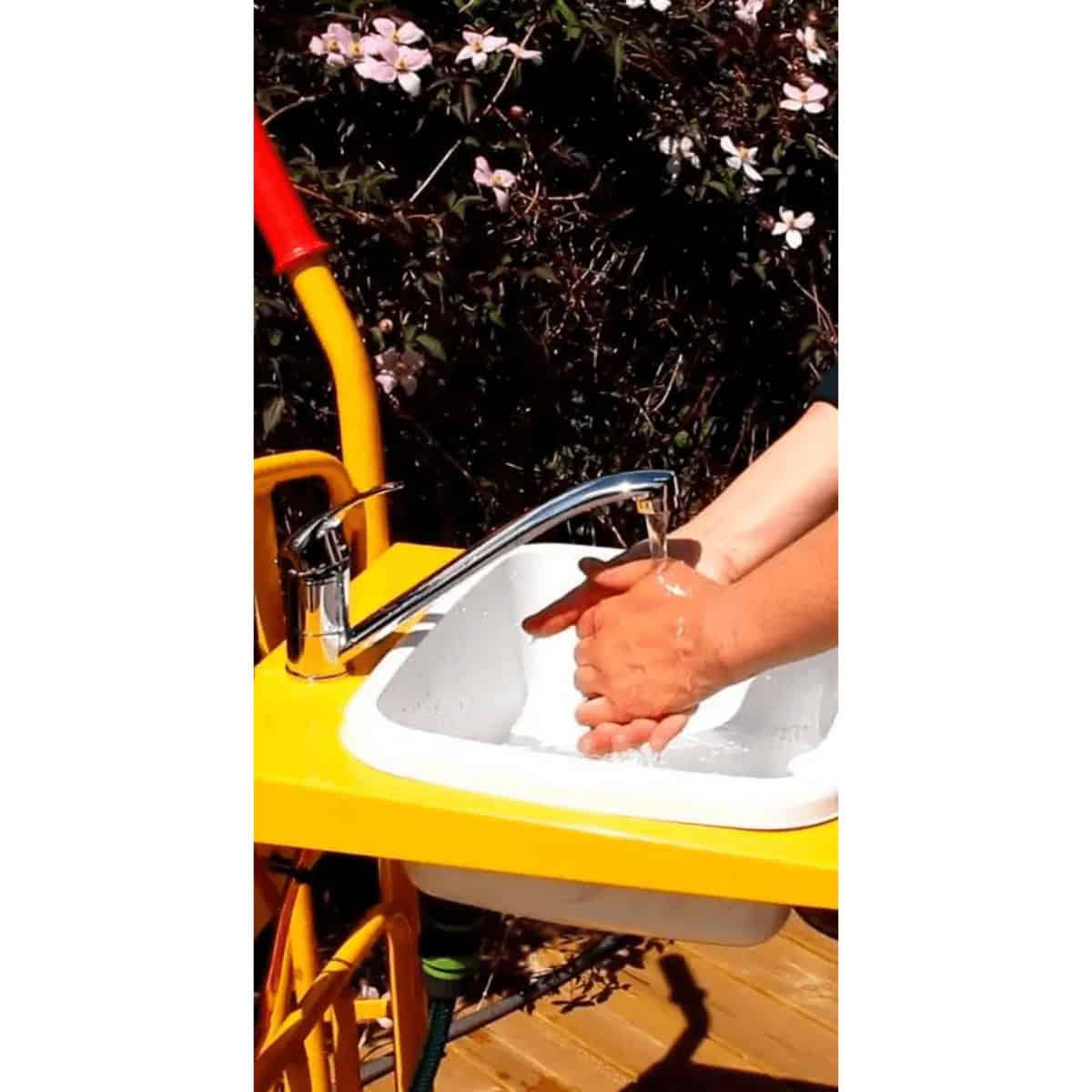 Ravendo Carrello Multiuso CLM WS: Soluzione Igienica e Pratica