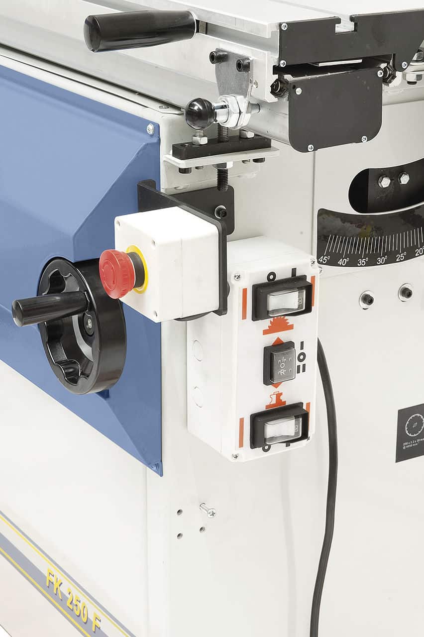 Sezionatrice per pannelli-fresatrici FK 250 F - 400 V