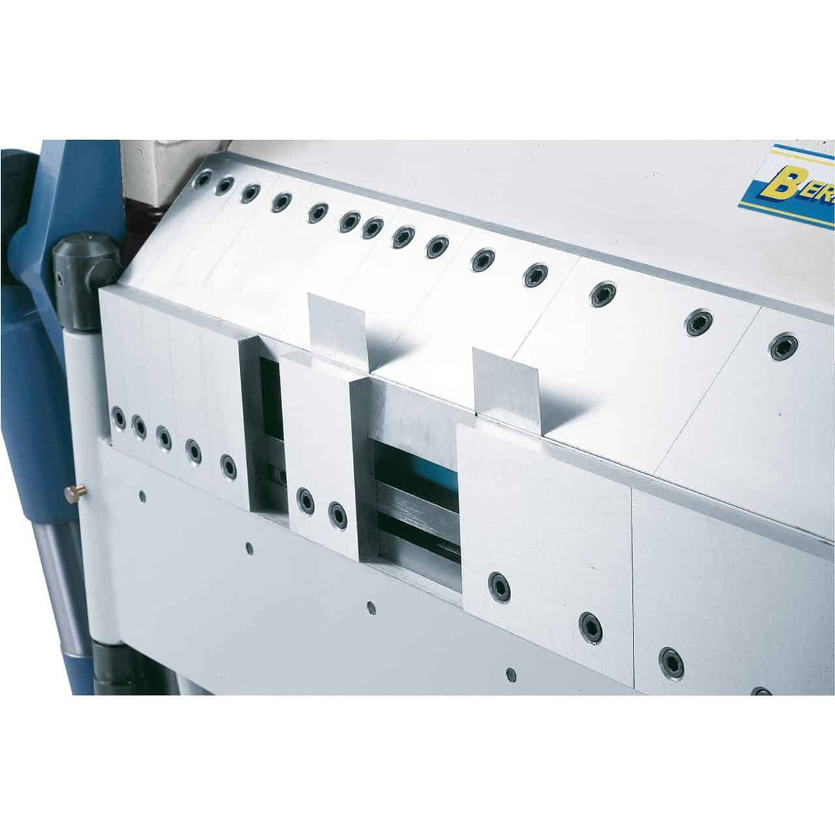 Bernardo TBS 1500 – Piegatrice manuale con lame segmentate 1500 mm