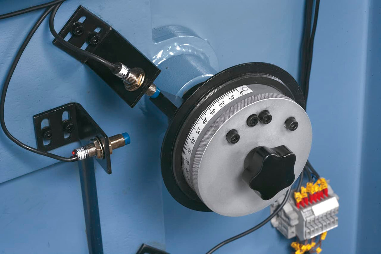 Bernardo TBM 2020 – Piegatrice motorizzata con lama segmentata 2020 mm