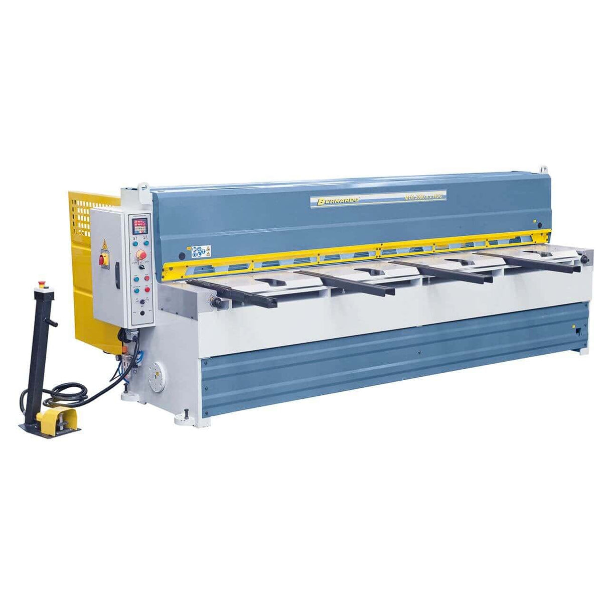 Bernardo MTA 3060 x 3 mm NCC – Cesoia a ghigliottina motorizzata