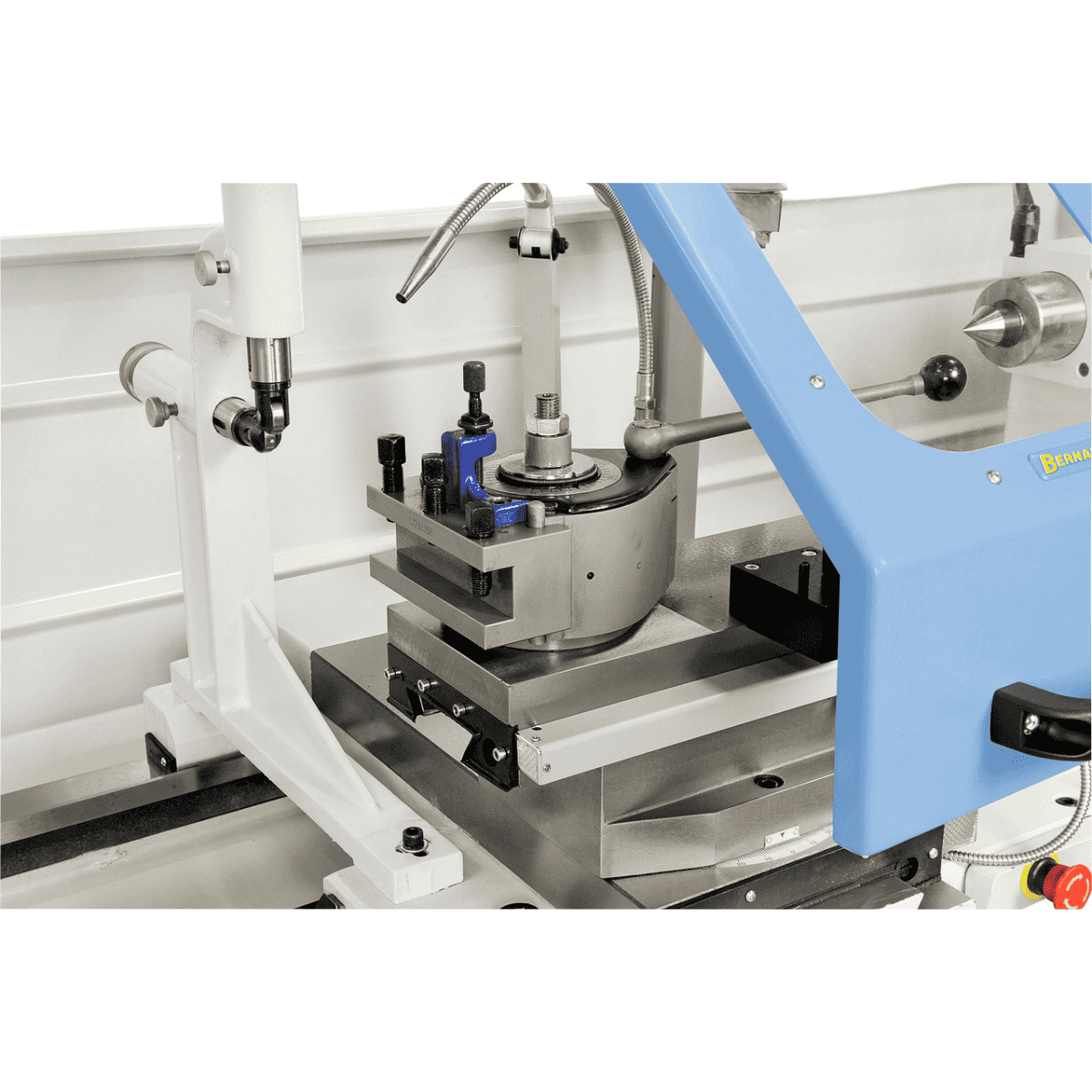 Tornio Bernardo Titan 800 x 3000 con DRO 3 assi – Potenza e precisione