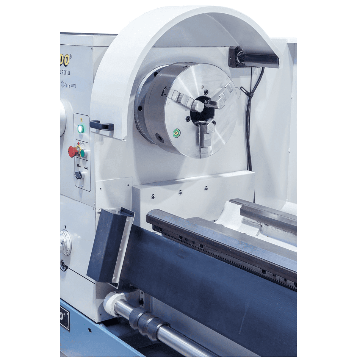 Tornio Bernardo Goliath 660 x 3000 con DRO 3 assi ES-12 V