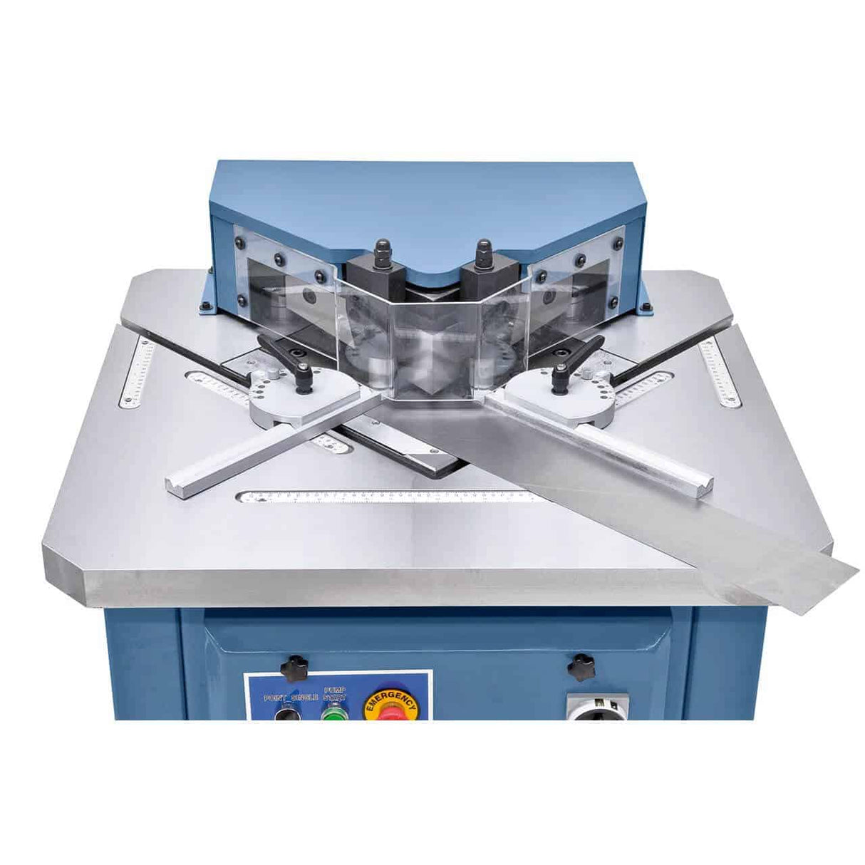 Scantonatrice idraulica per lamiera